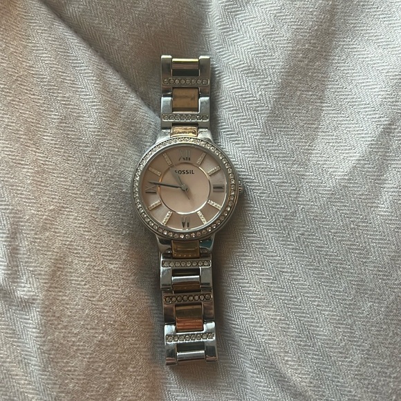 Fossil Watch - Picture 1 of 3